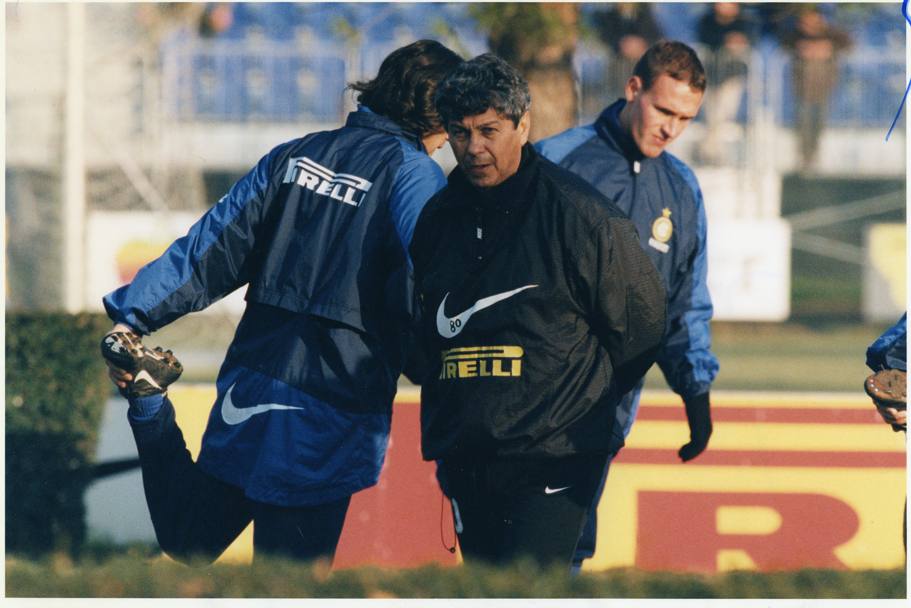 Prima di spostarsi sulle panchine di mezza Europa (Rapid Bucarest, Galatasaray, Besiktas), Mircea Lucescu ha avuto importanti trascorsi in Italia alla guida di Pisa, Brescia, Reggiana e Inter.